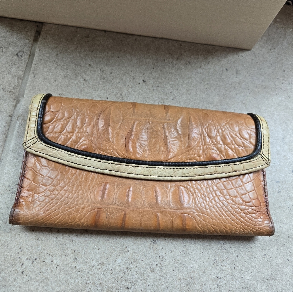 BRAHMIN Billfold Wallet Embossed Alligator Print Folding Checkbook Pull …